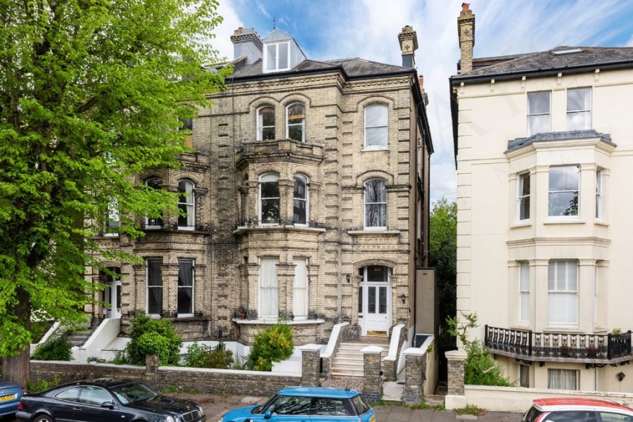 Estate Agents Brighton & Hove Callaways