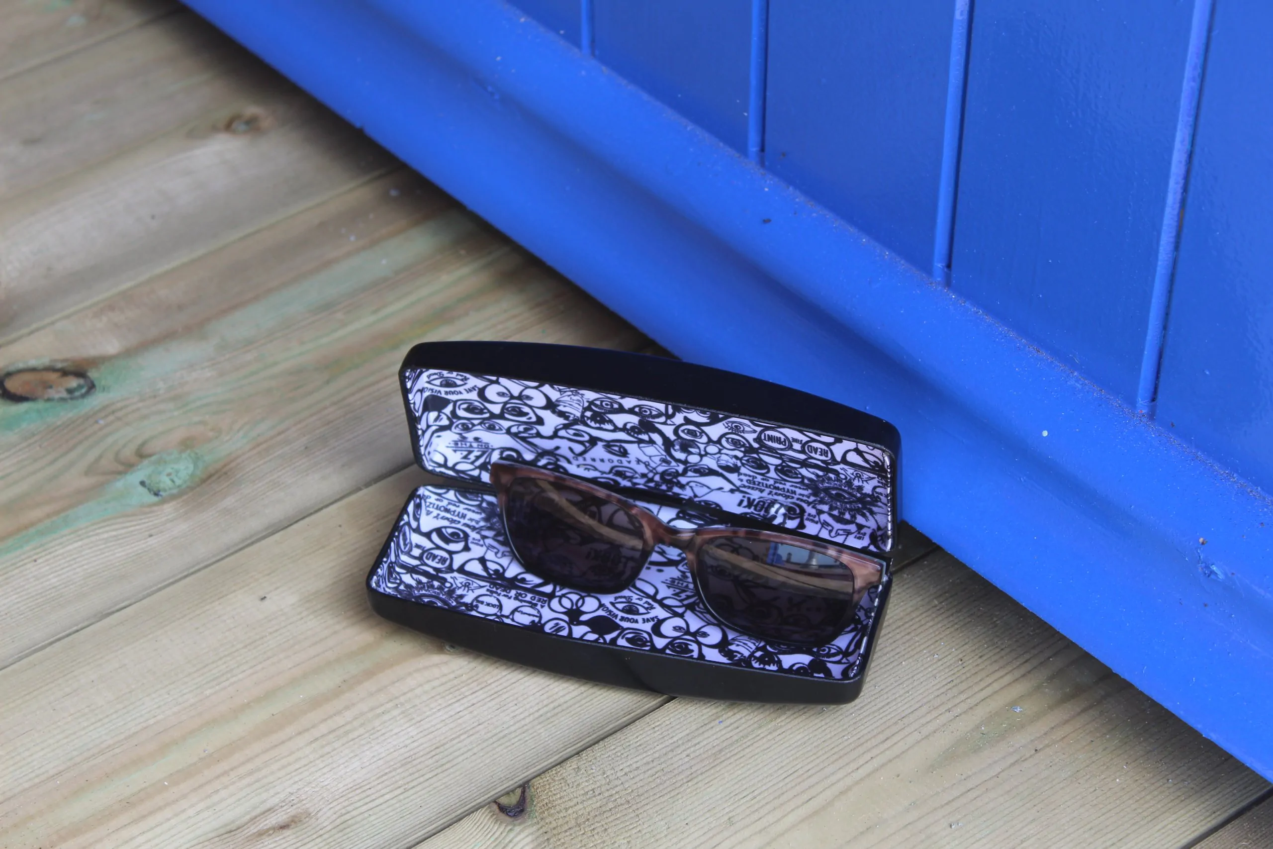 Beach Hut Sunshine Getaway