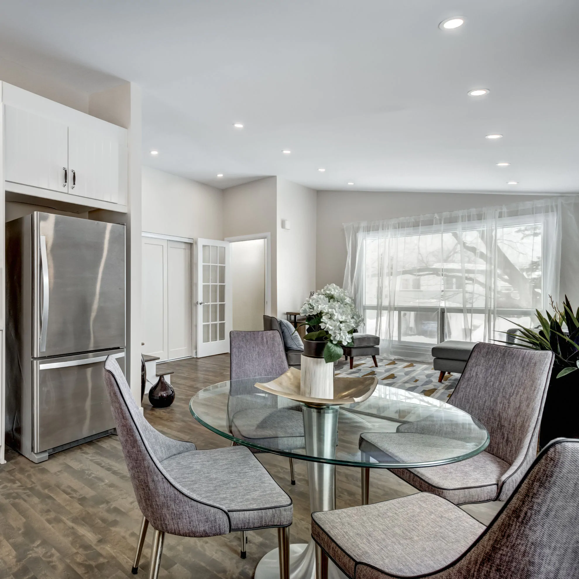 Home Staging Summer Sale